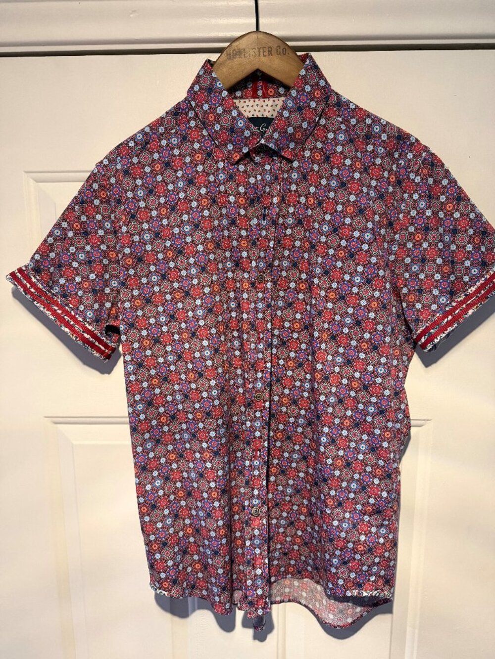 Robert Graham Slim Fit Men's shirt Size large - Like New